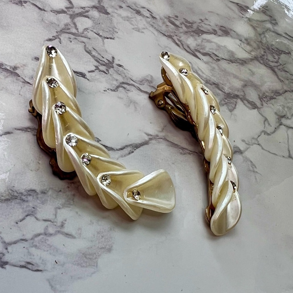 Vintage Ivory Clip In Ear Crawler Earrings with Rhinestones Glam Retro - Picture 3 of 6